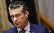 Дипломатически скандал с вратовръзката на Хегсет с цветовете на Русия