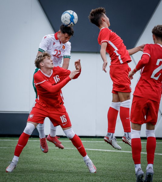 България Полша U151