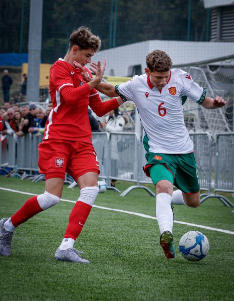 България Полша U151