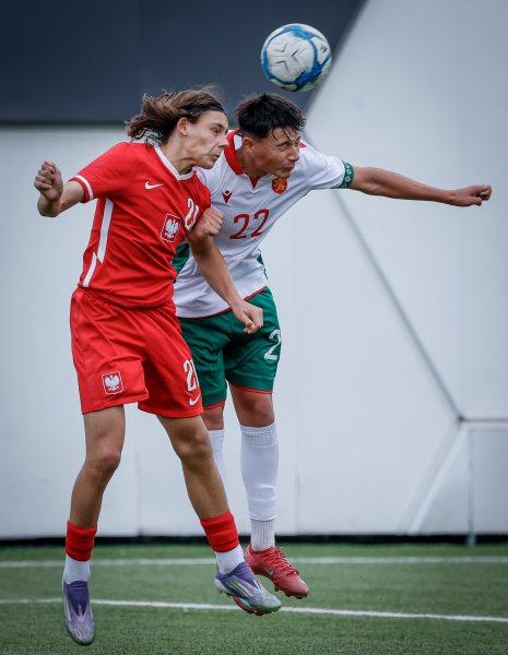 България Полша U151