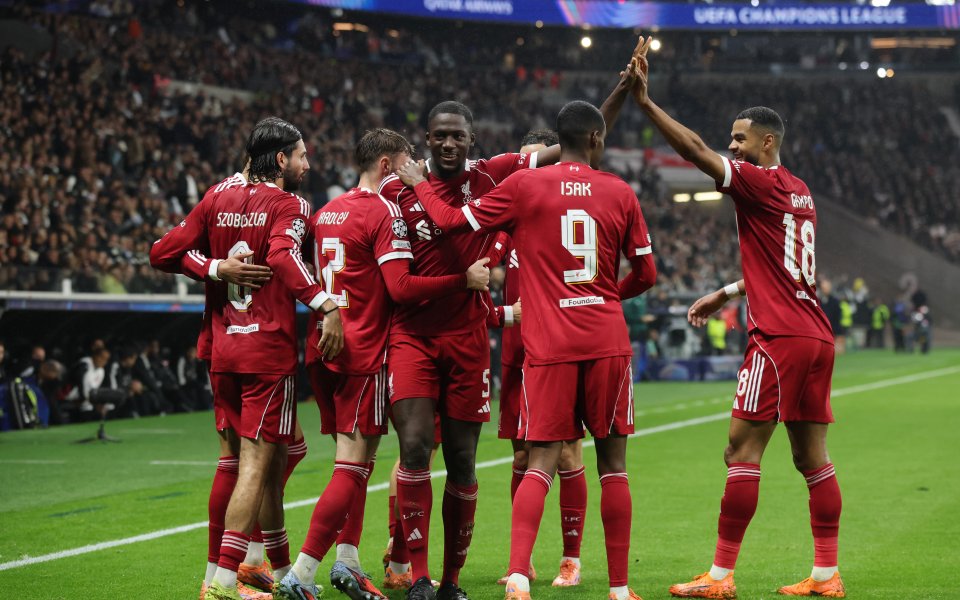 Ливърпул се върна на победния път с разгром над Айнтрахт Франкфурт, Вирц блесна с две асистенции