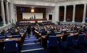 НС обсъжда: Удвояване на обезщетението за майчинство