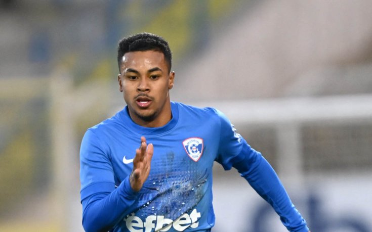 Левски отрече за интерес към Шанде