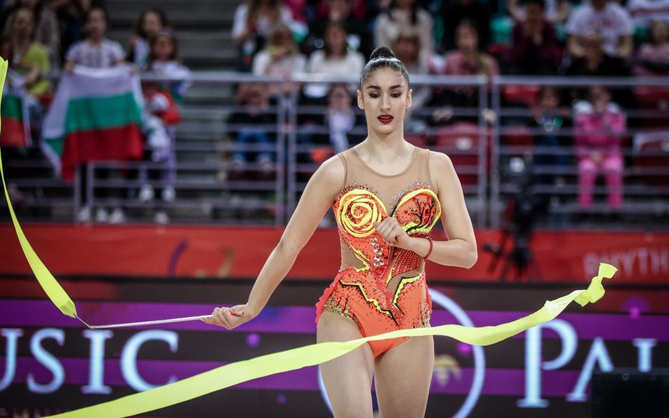 Ева Брезалиева и Сияна Алекова спечелиха пет сребърни медала на турнир в Дубай