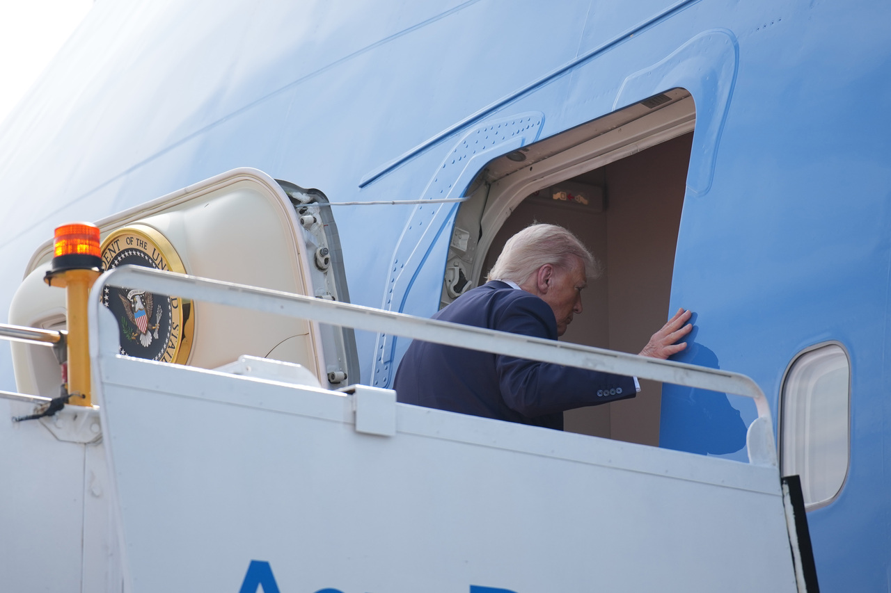 <p>Тръмп отпътува от Малайзия за Япония.</p>