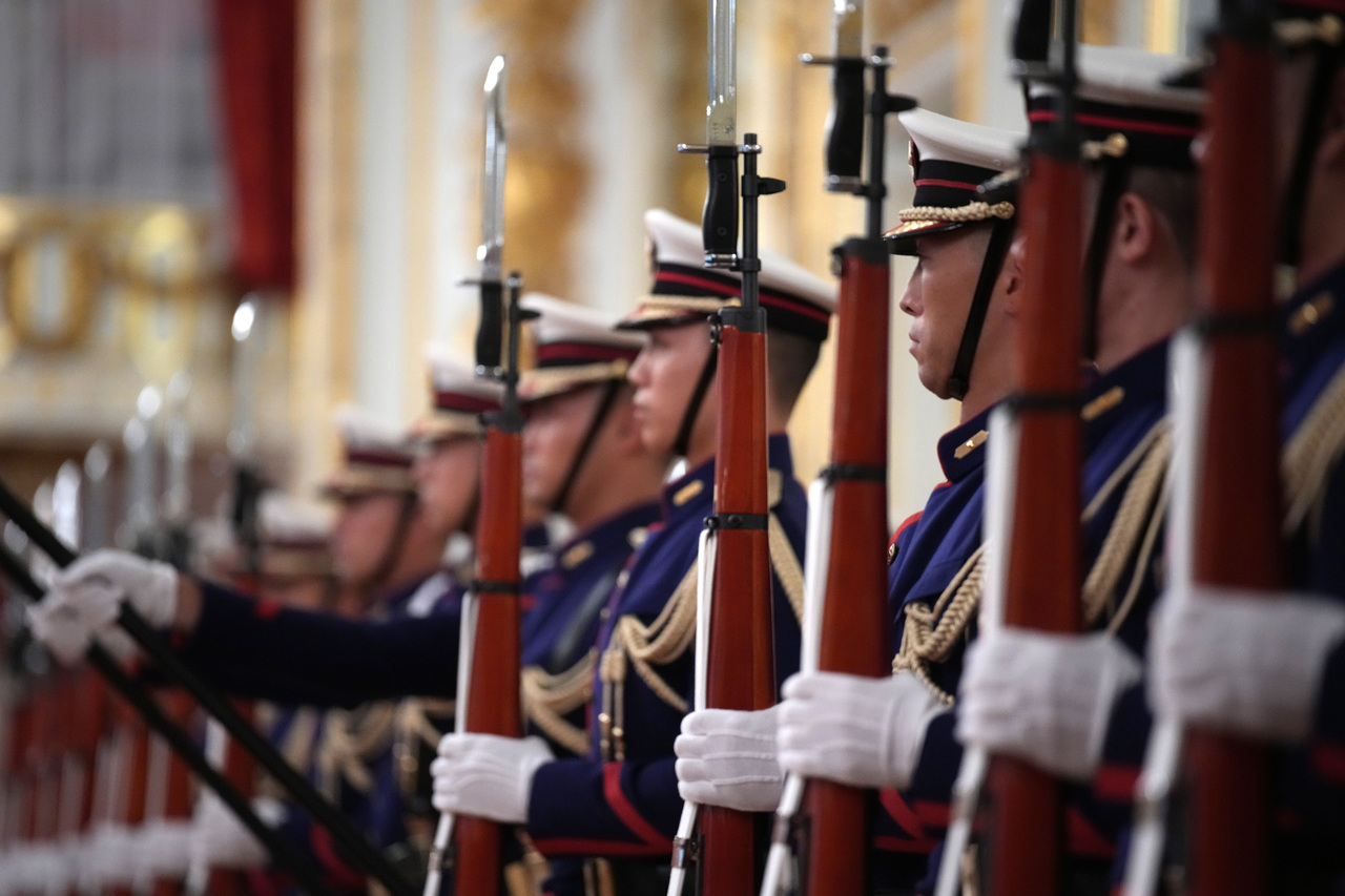 <p>Американският президент Доналд Тръмп се срещна в Токио с японската премиерка Санае Такаичи.</p>