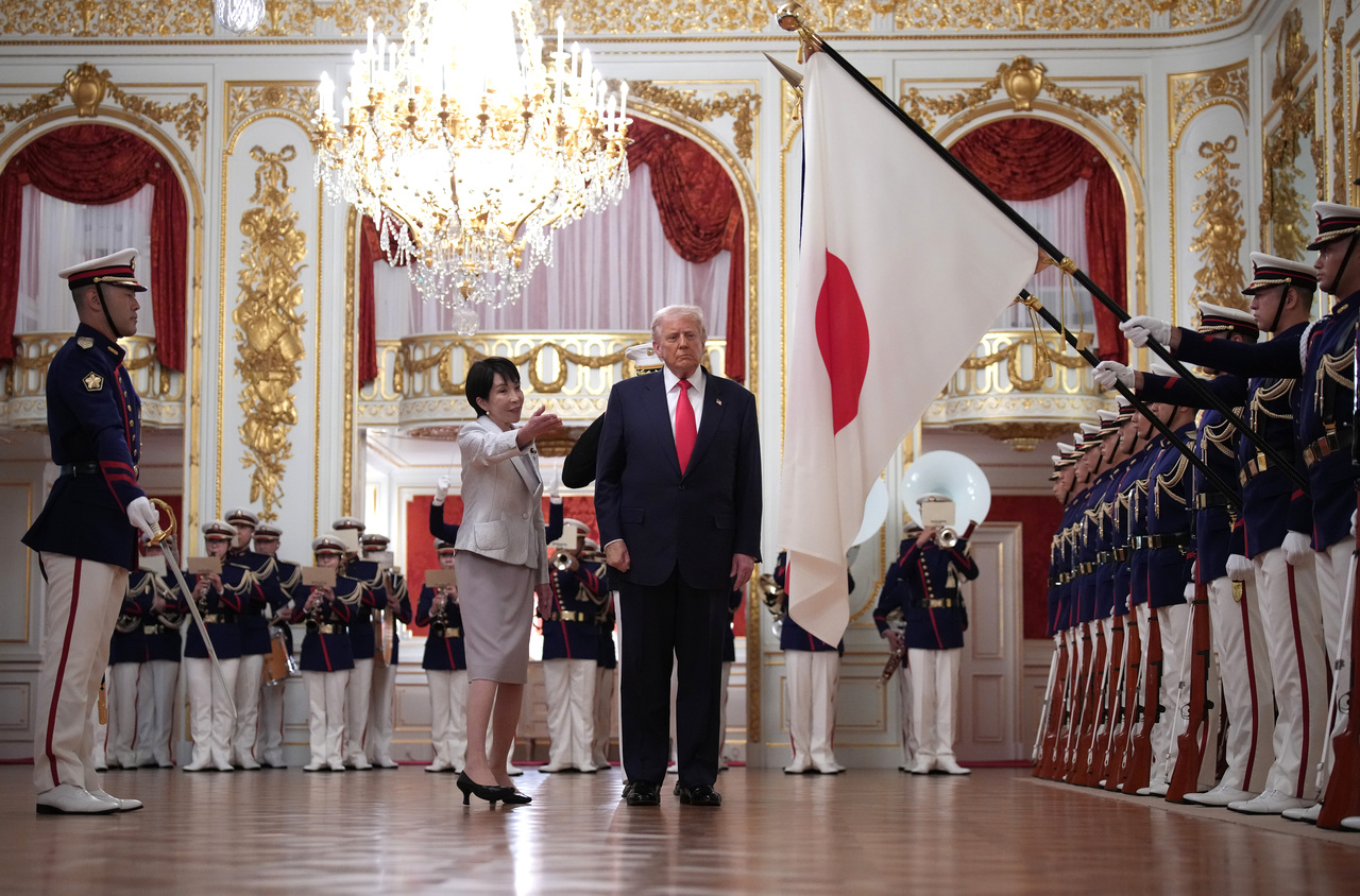 <p>Американският президент Доналд Тръмп се срещна в Токио с японската премиерка Санае Такаичи.</p>