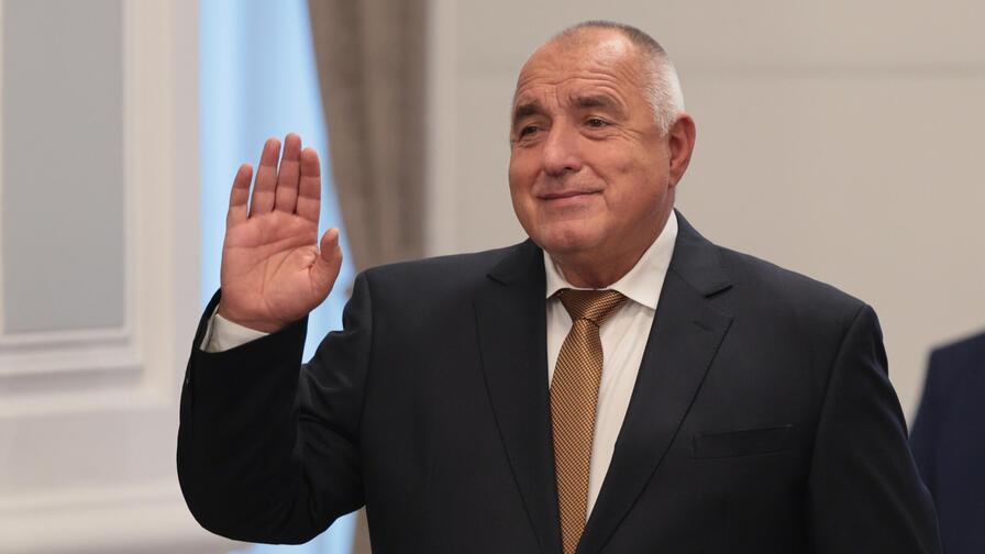 <p>Българската държава и германският технологичен концерн &bdquo;Райнметал&ldquo; обявиха началото на проекта за изграждане на завод за барут и боеприпаси на официална церемония в Министерския съвет</p>