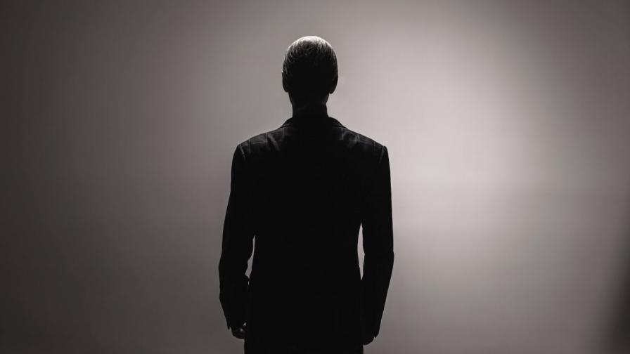 Запознайте се с мъжа с най-дългото име в света, с над 2200 уникални думи