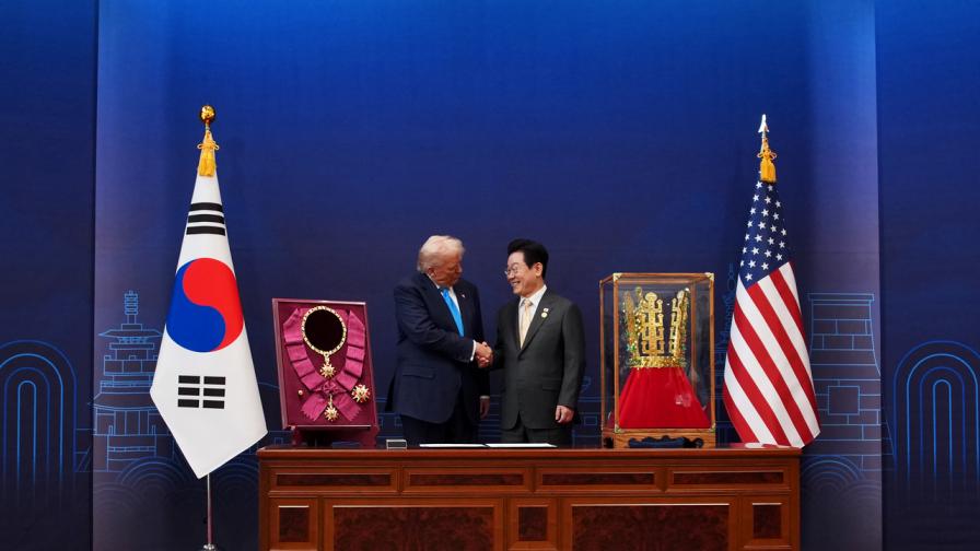 Доналд Тръмп на посещение в Южна Корея