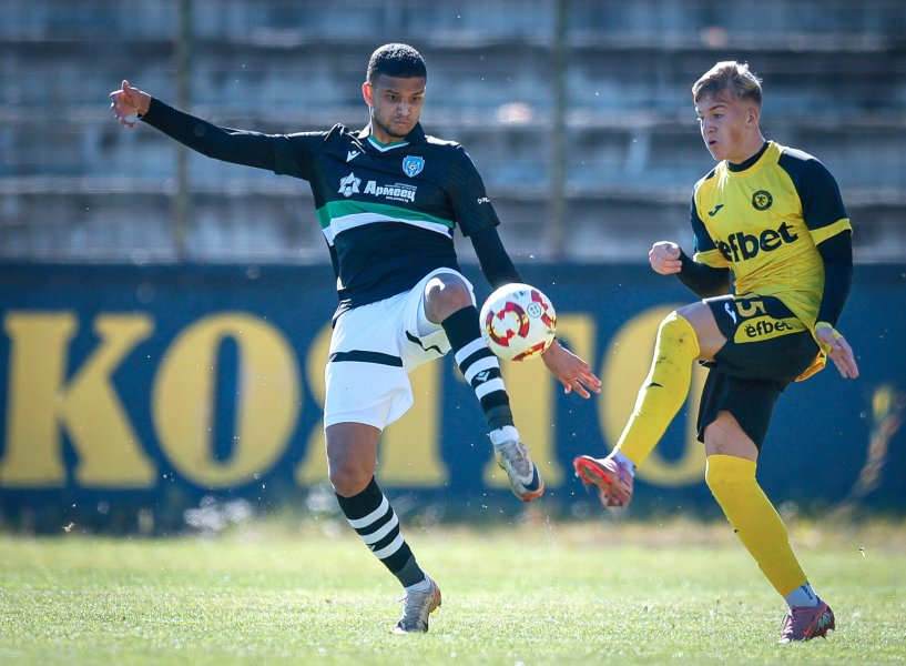 Миньор Перник Черно море1