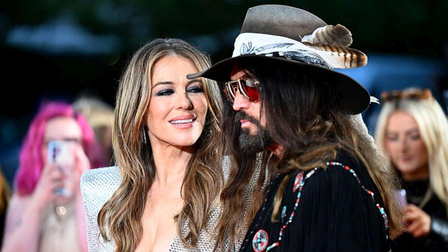 Елизабет Хърли призна, че има едно нещо, което Били Рей Сайръс няма право да прави с нея