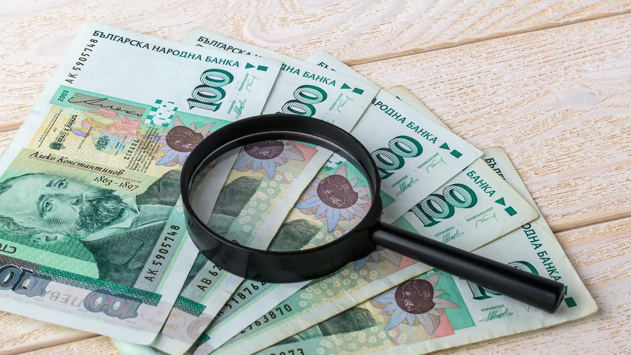 Банките задържаха хиляди фалшиви банкноти