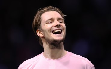 Бублик поднесе изненадата на Мастърса в Париж