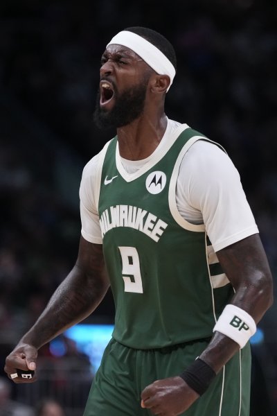 Милуоки Бъкс Голдън Стейт Уориърс1