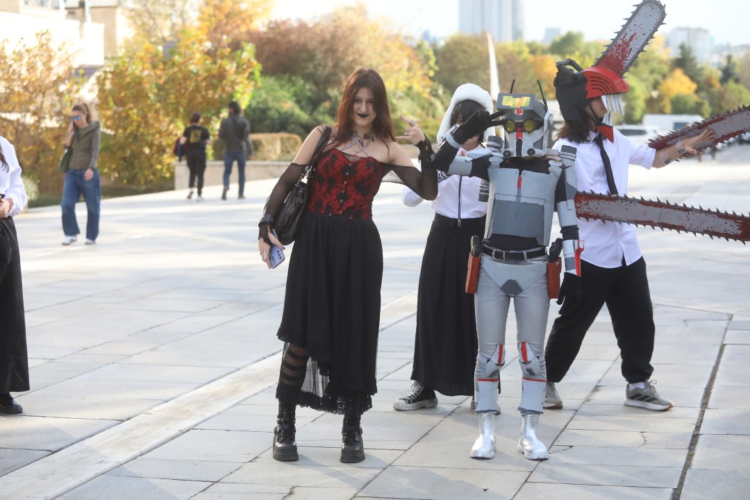 <p>Хелоуин в София</p>