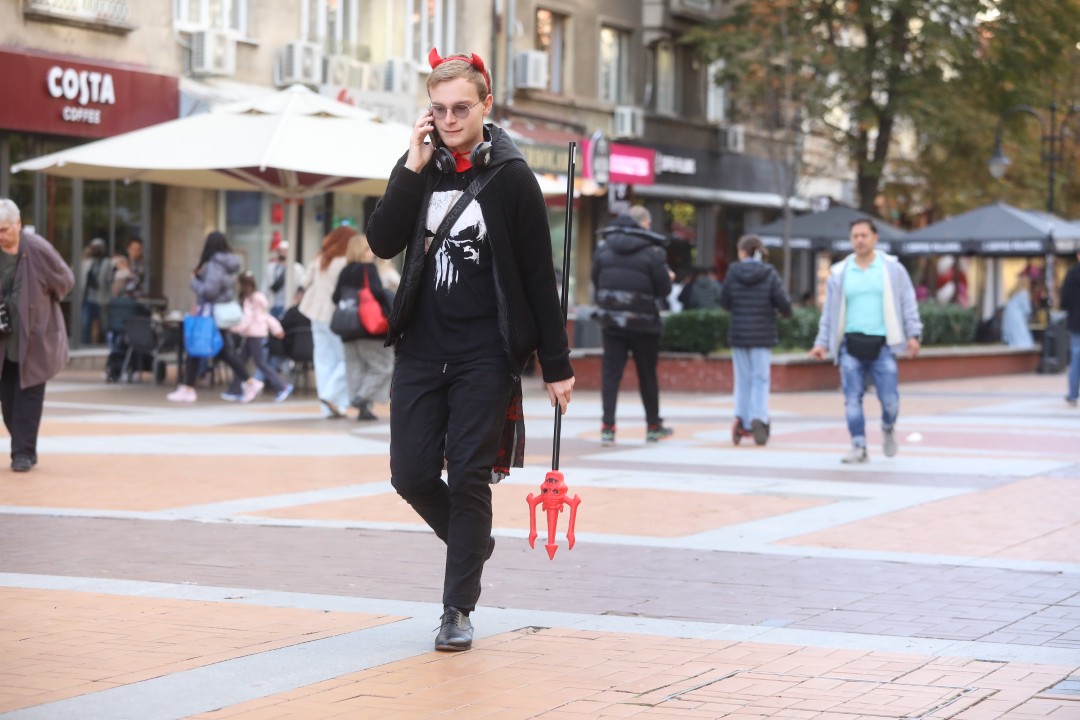 <p>Хелоуин в София</p>