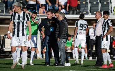 СНИМКИ: Прекратиха сблъсъка между Локомотив и Ботев