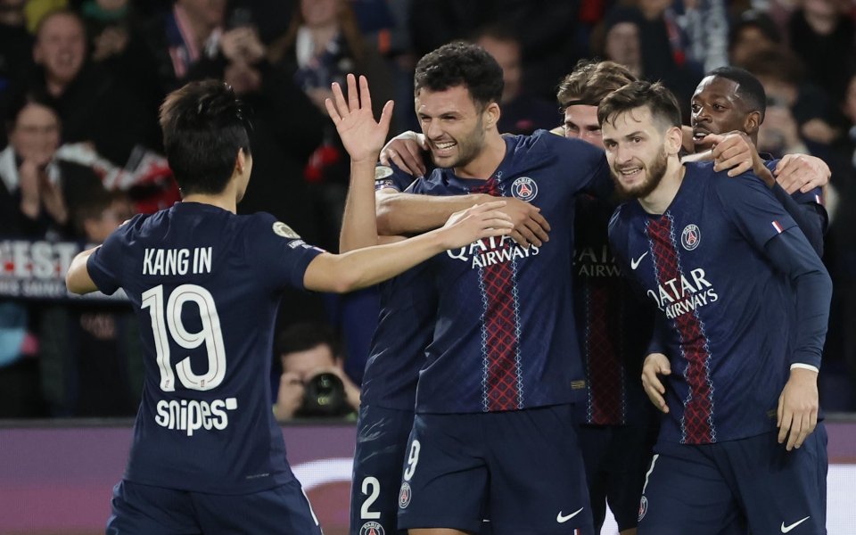 ПСЖ надви безпроблемно Лил