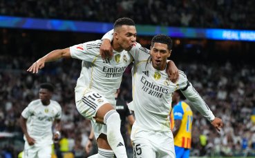 Реал Мадрид загря за Ливърпул със здрав бой над Валенсия и дръпна на върха