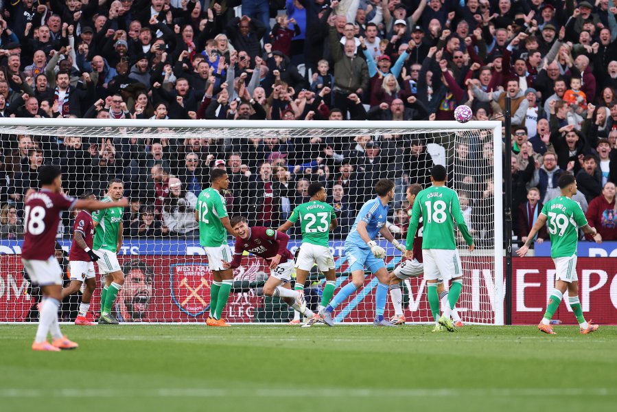 Уест Хем Юнайтед Нюкасъл Юнайтед1