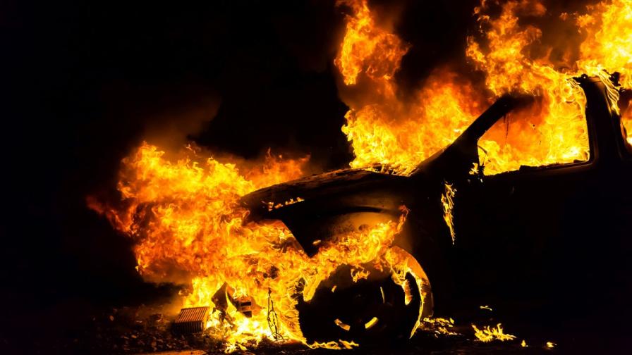<p>20 коли изгоряха при мистериозни палежи в София&nbsp;</p>