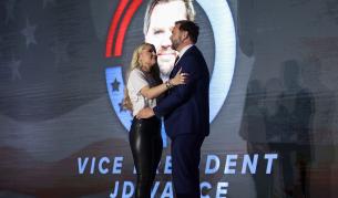 Ерика Кърк за Джей Ди Ванс: Той е благословия