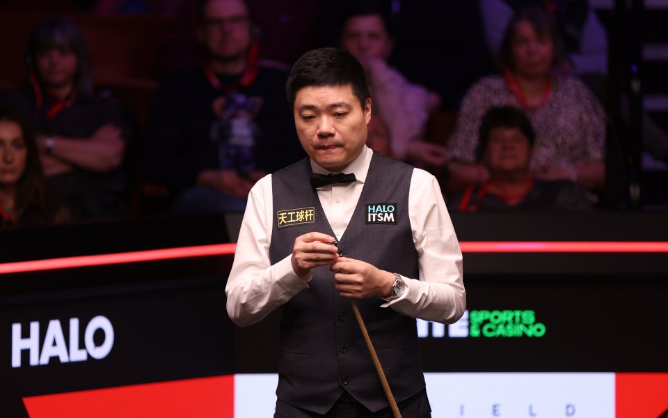 Дин стартира успешно защитата на титлата в Нандзин, Тръмп и Уилсън не допуснаха изненади