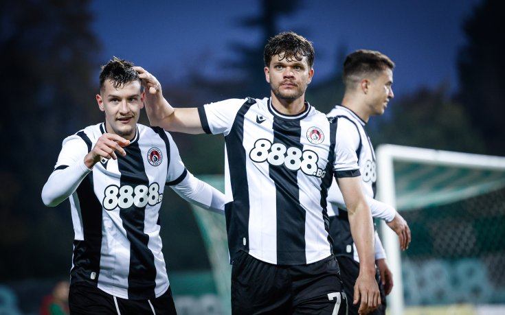 В СНИМКИ: Важният успех на Локомотив София в Стара Загора срещу Берое