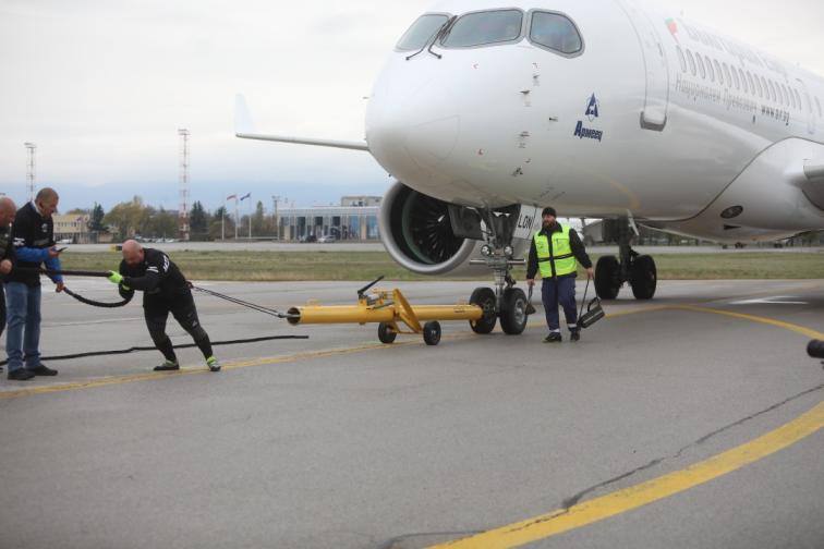 опит за изтегляне на самолет