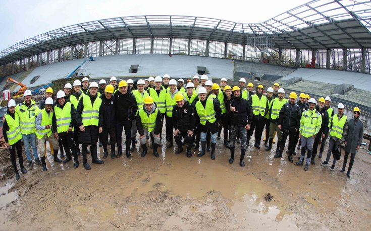 Появиха се първите червени елементи на „Армията