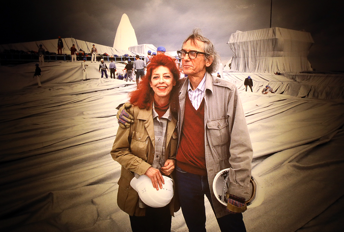 <p>Куратор на изложбата: Гергана Михова. Изложбата се осъществява съвместно с фондация &bdquo;Кристо и Жан-Клод&ldquo;</p>