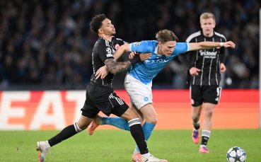 Наполи и Айнтрахт не намериха път към гола