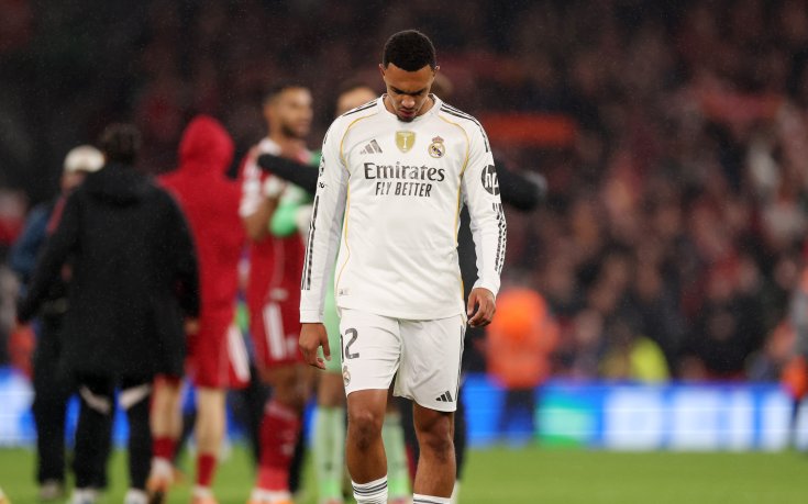 Джуд Белингам подкрепи Трент след освиркванията на 