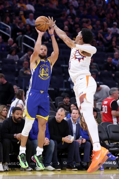 Голдън Стейт Уориърс Финикс Сънс1