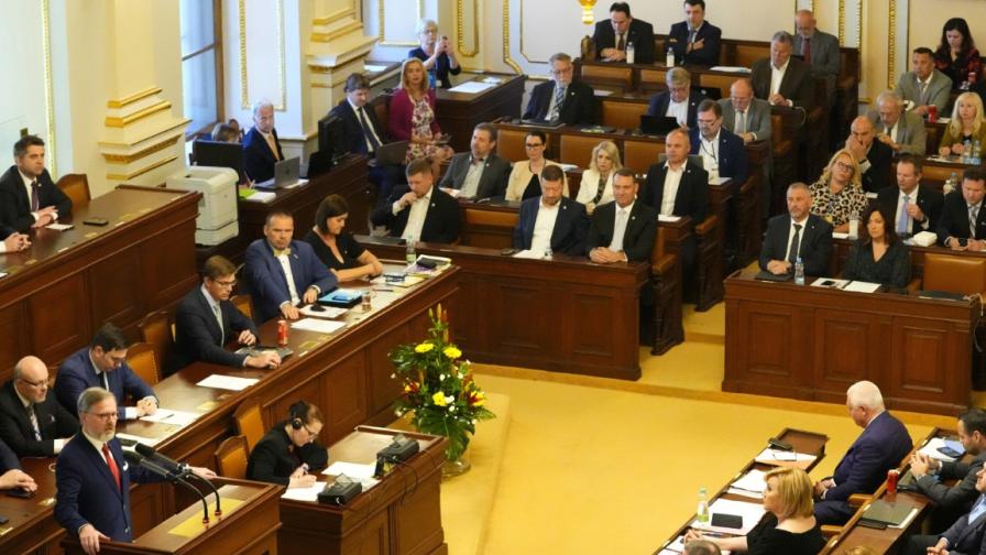 Правителството на Чехия подаде оставка