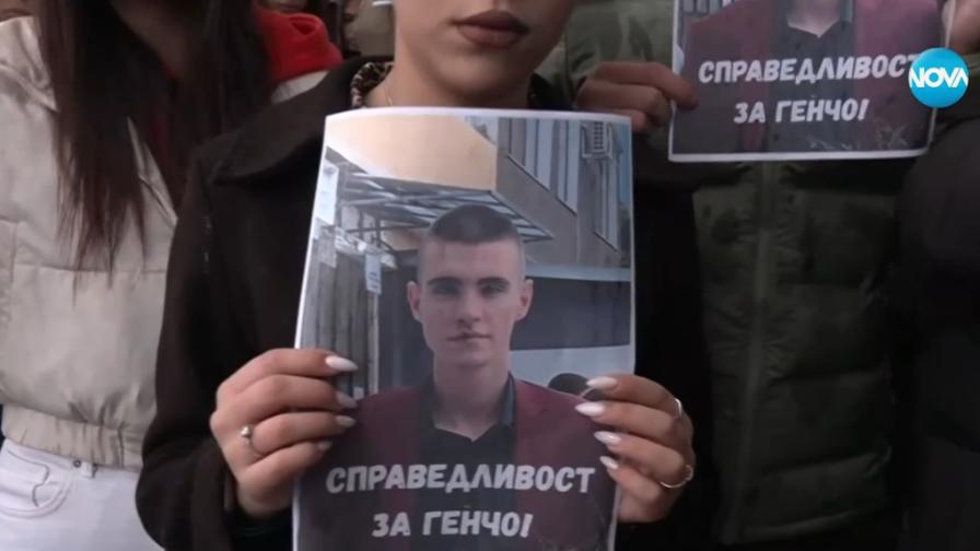 <p>Пуснаха под гаранция от 3000 лв. обвинен в убийство на пътя край Козлодуй</p>