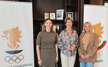 Весела Лечева се срещна с Боряна Калейн и Мария Гроздева, които ще представляват БОК в Лондон