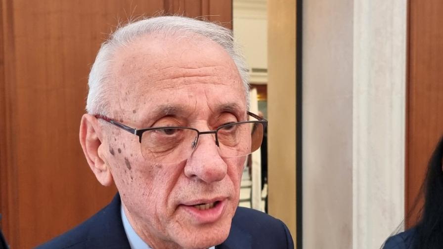 Министър Кирилов освободи директора на РЗИ - Велико Търново