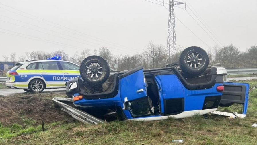 Тежка катастрофа на пътя Казанлък - Стара Загора, мъж е в болница