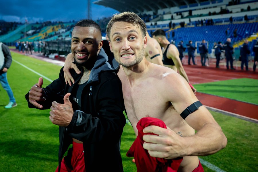 Радостта на ЦСКА след победата над Левски1