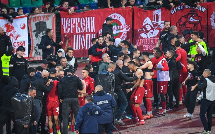 ЦСКА отпразнува подобаващо успеха над Левски (видео)