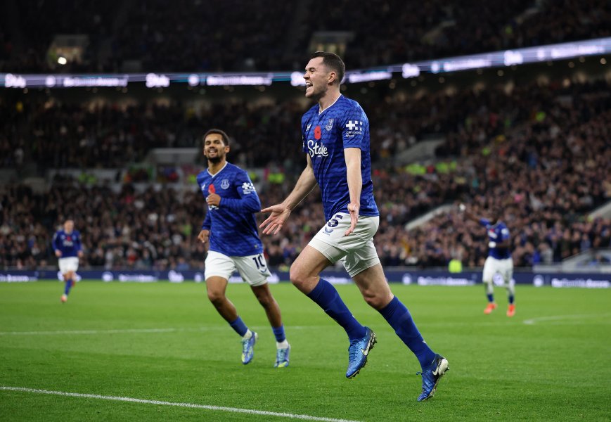 Евертън Фулъм1