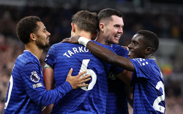 Евертън изигра един от най-силните си мачове през сезона и не остави шанс на Фулъм