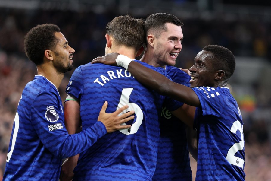 Евертън Фулъм1