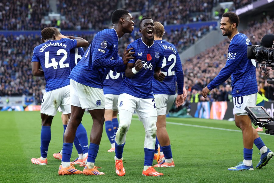 Евертън Фулъм1