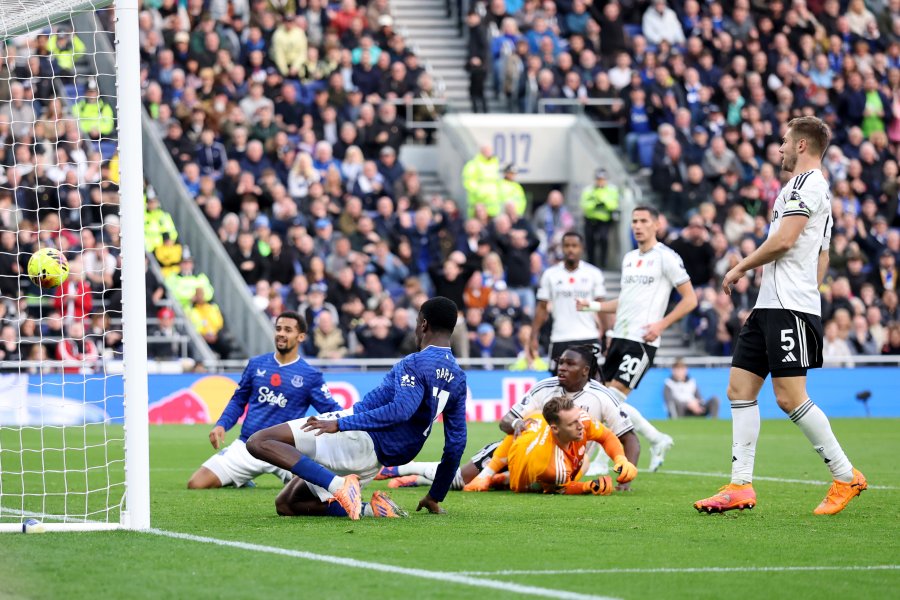 Евертън Фулъм1