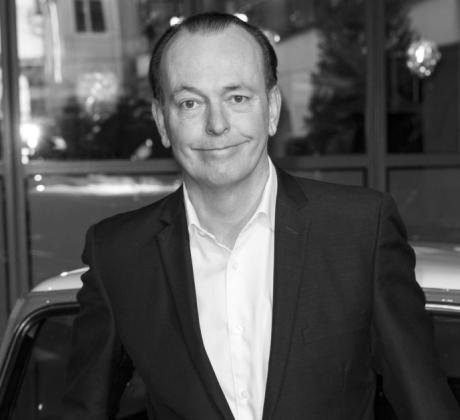 На 8 ноември 2025 г светът на телевизията и автомобилния