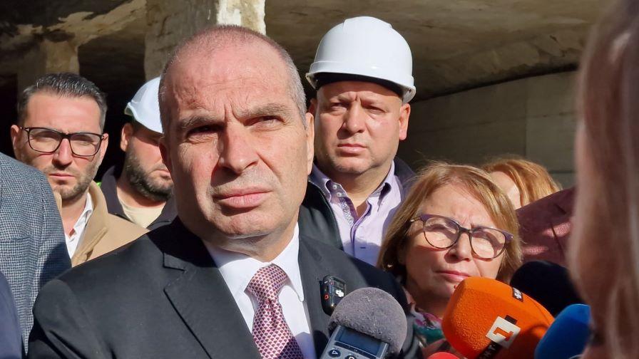 Караджов: Няма риск инфраструктурни проекти да отпаднат от Бюджет 2026