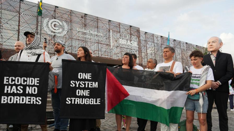 Хаос на COP30 - протестиращи от коренното население нахлуха в климатичната конференция